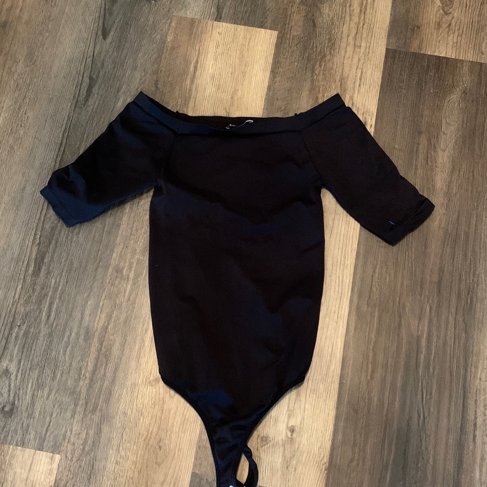 Bebe boatnuch 3/4 sleeve thong bodysuit. Worn twice